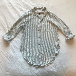 Universal Thread Striped Button Down Shirt